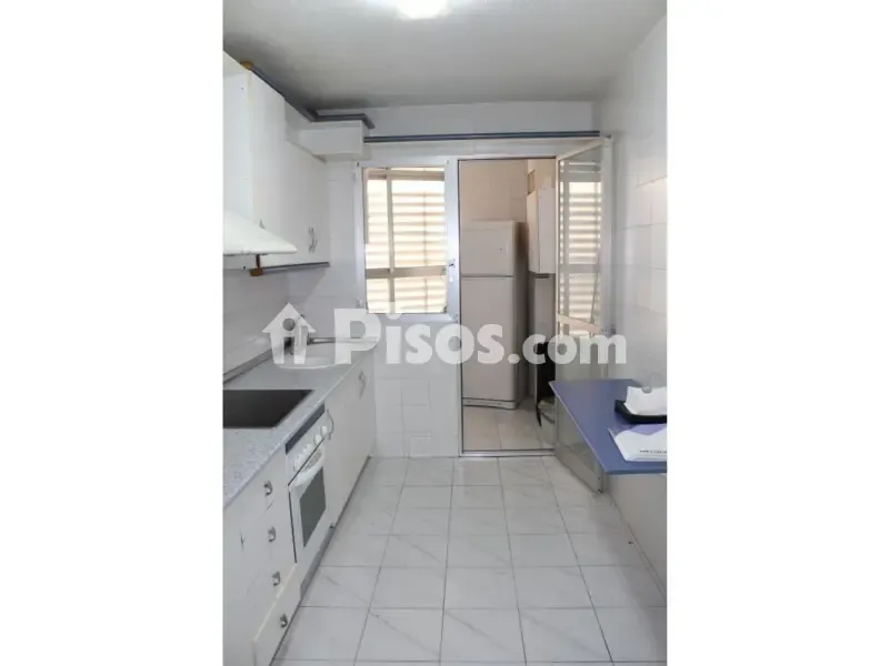 Cuisine - Spacious Apartment with Balcony in Murcia