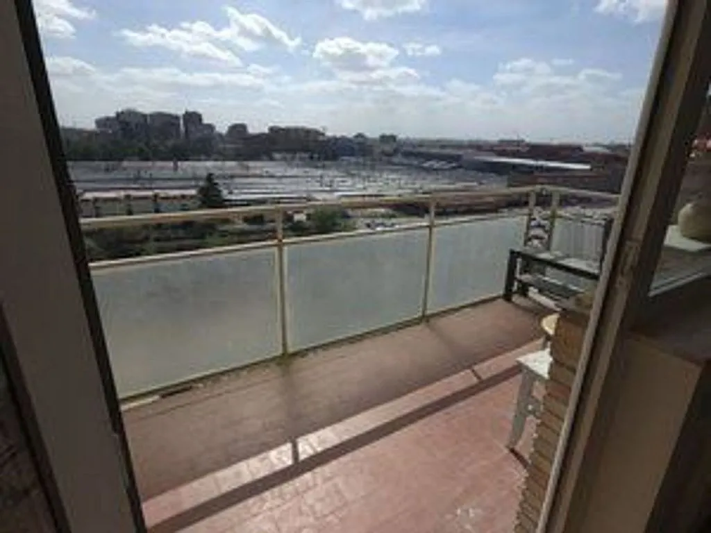 balcony