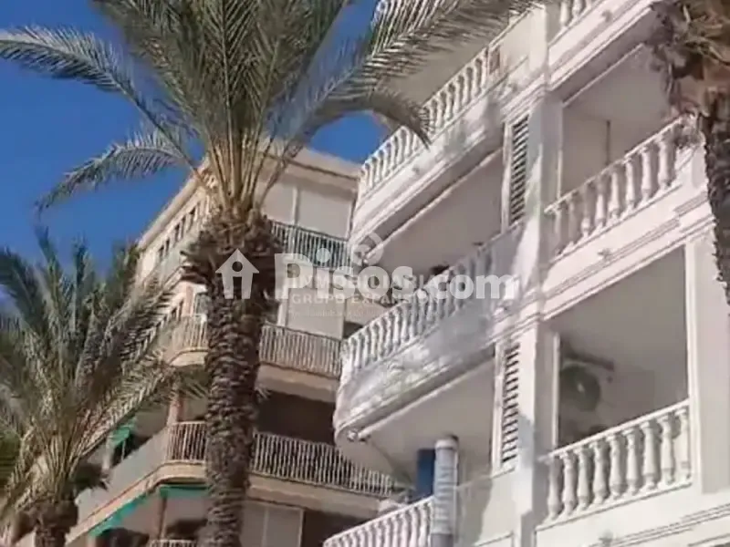 Exterior - Seafront Apartment with Balcony in Torrevieja