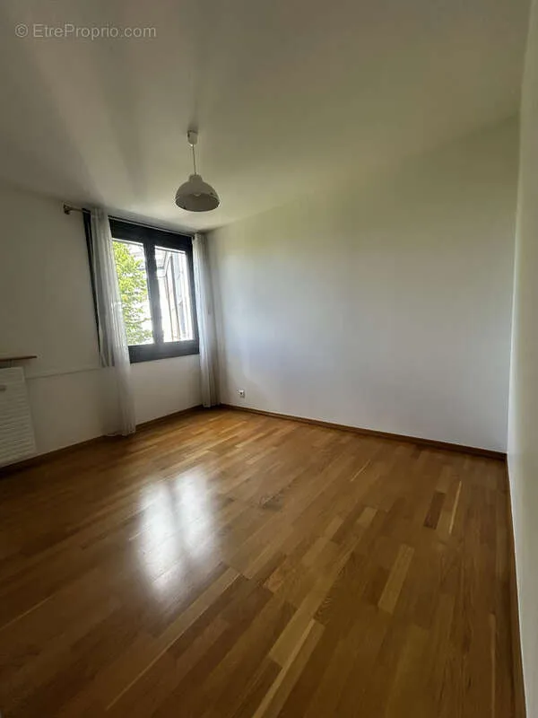 Pièces - Appartement Traversant avec Balcons à Seynod