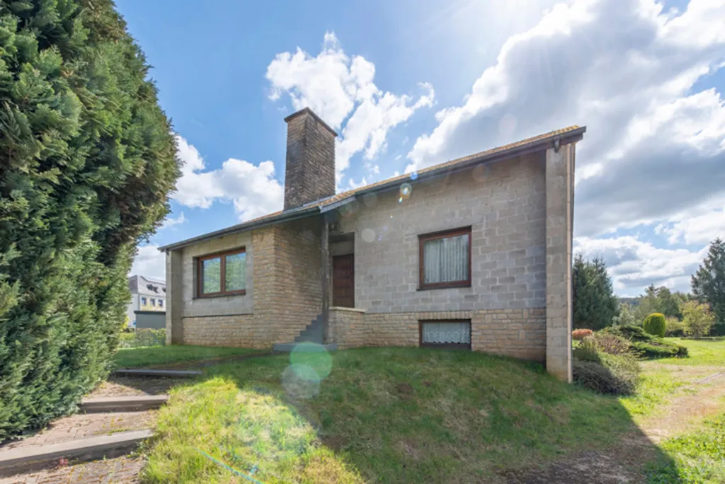 Välivaade - 3-Bedroom Villa with Veranda in Saint-Mard