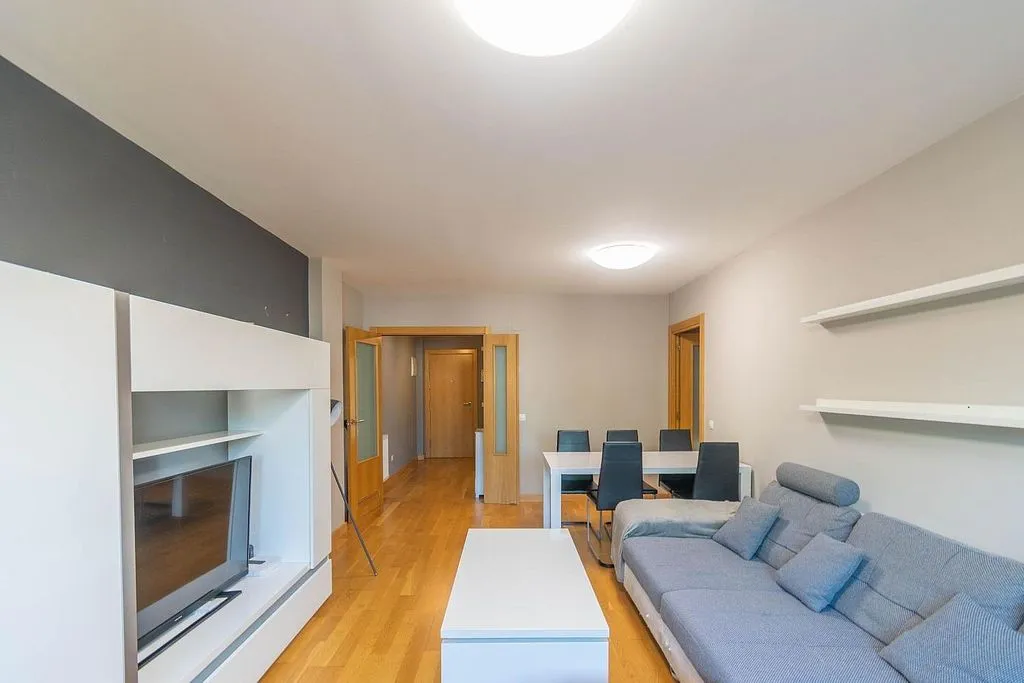 Elutuba - Apartment with Garage in Mutilva