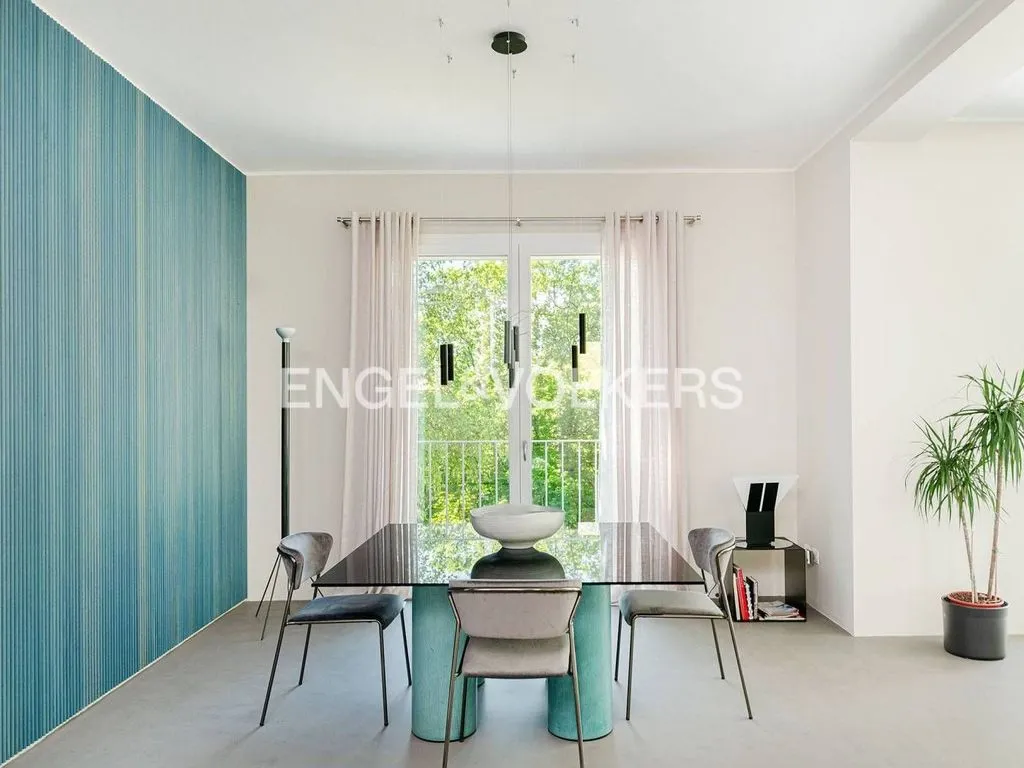Dining Room - Luxury Villa with Panoramic Views in Erba
