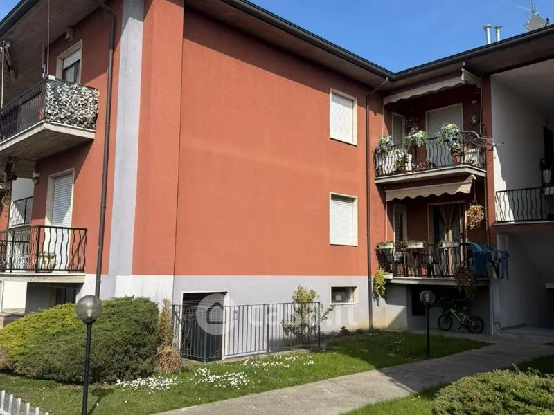 Esterno - Appartamento con terrazzo e box a Casnigo