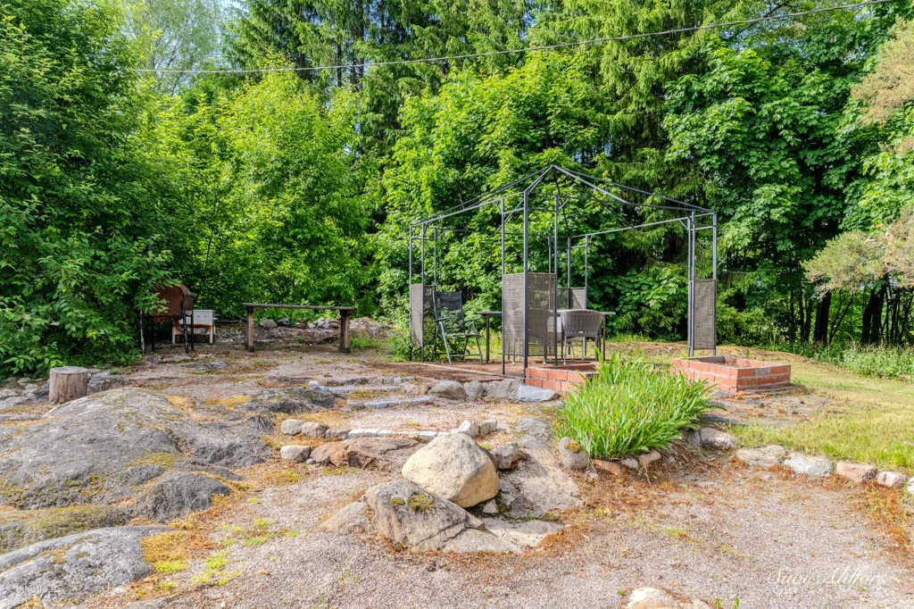 Jardin - Renovated Detached House with Sauna in Lohjan Immula