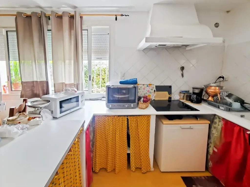 Köök - Two-Appartment House with Garden in Forcalquier