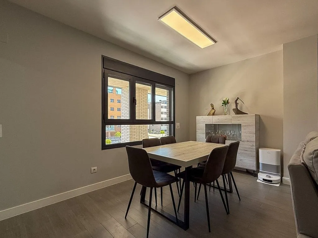 Söögituba - Apartment with Pool and Terrace in Aguas Vivas