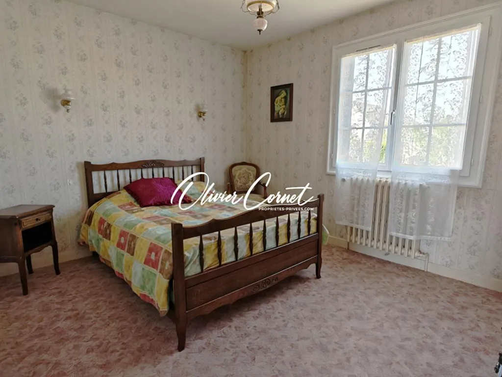 Chambres - Maison Individuelle avec Jardin à Val-au-Perche