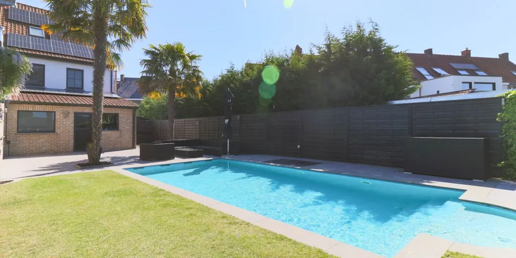 Bassein - Stylish House with Pool in Lendelede
