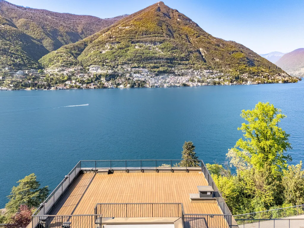 Terrass - Modern Villa with Lake View in Torno