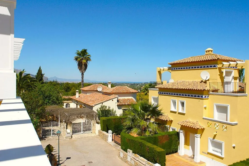 Rõdu - Apartment with Private Pool in La Sella Golf