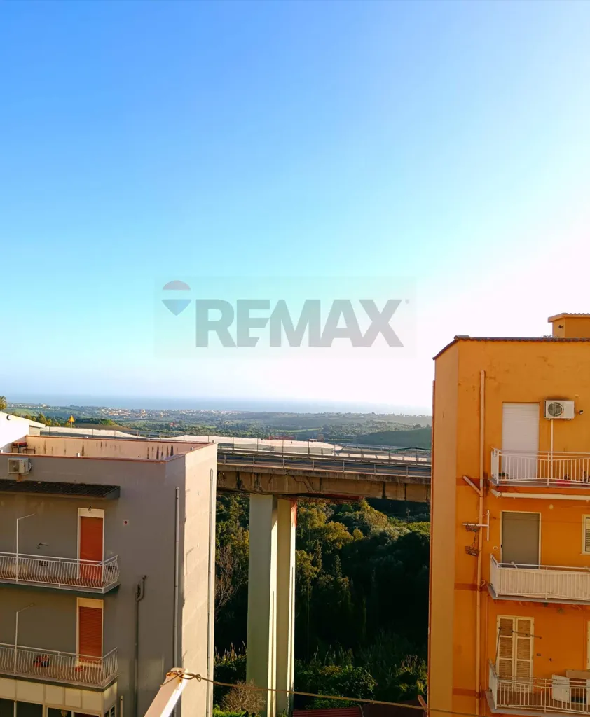 Rõdu - Armed Apartment with Sea View in Agrigento
