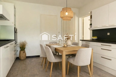 Cuisine - Maison avec Jardin et Garage à Merignac