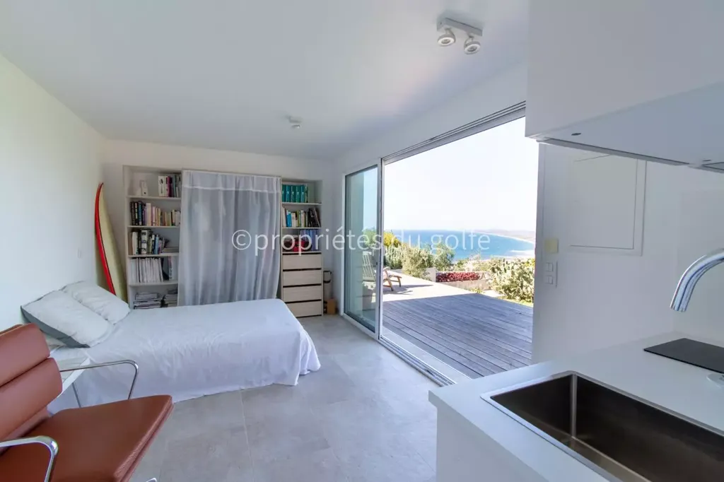 Bedrooms - Villa with Panoramic Sea View in Sète