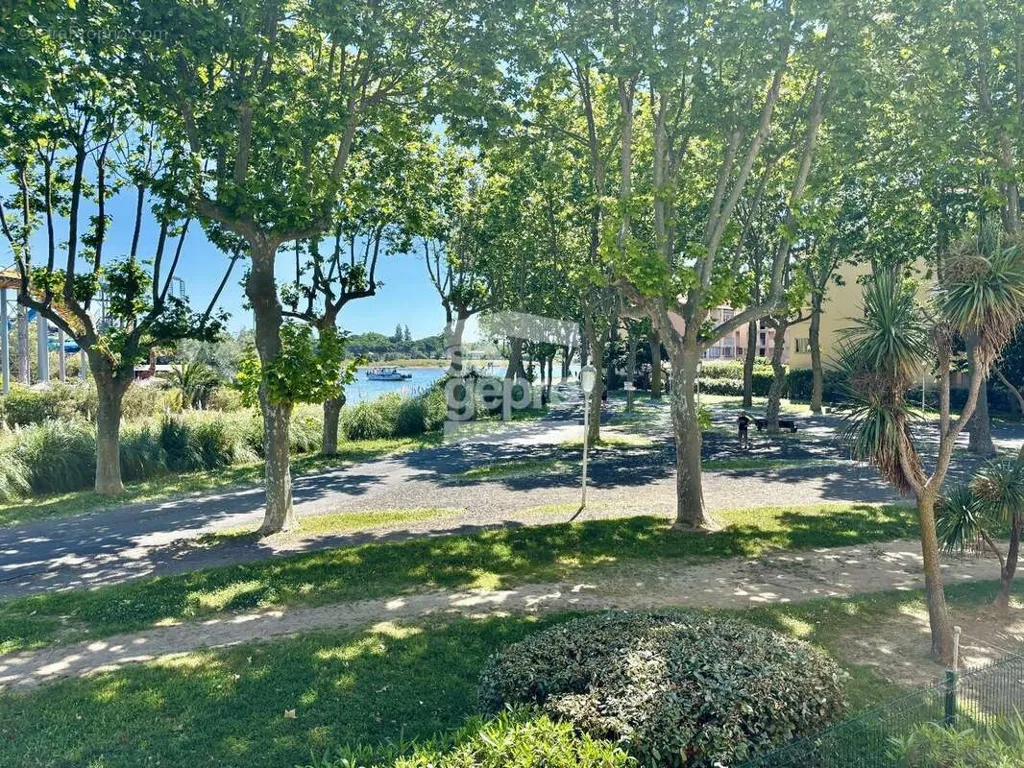 Appartement 3 Pièces avec Vue Lagon et Parking Privé au Cap d'Agde