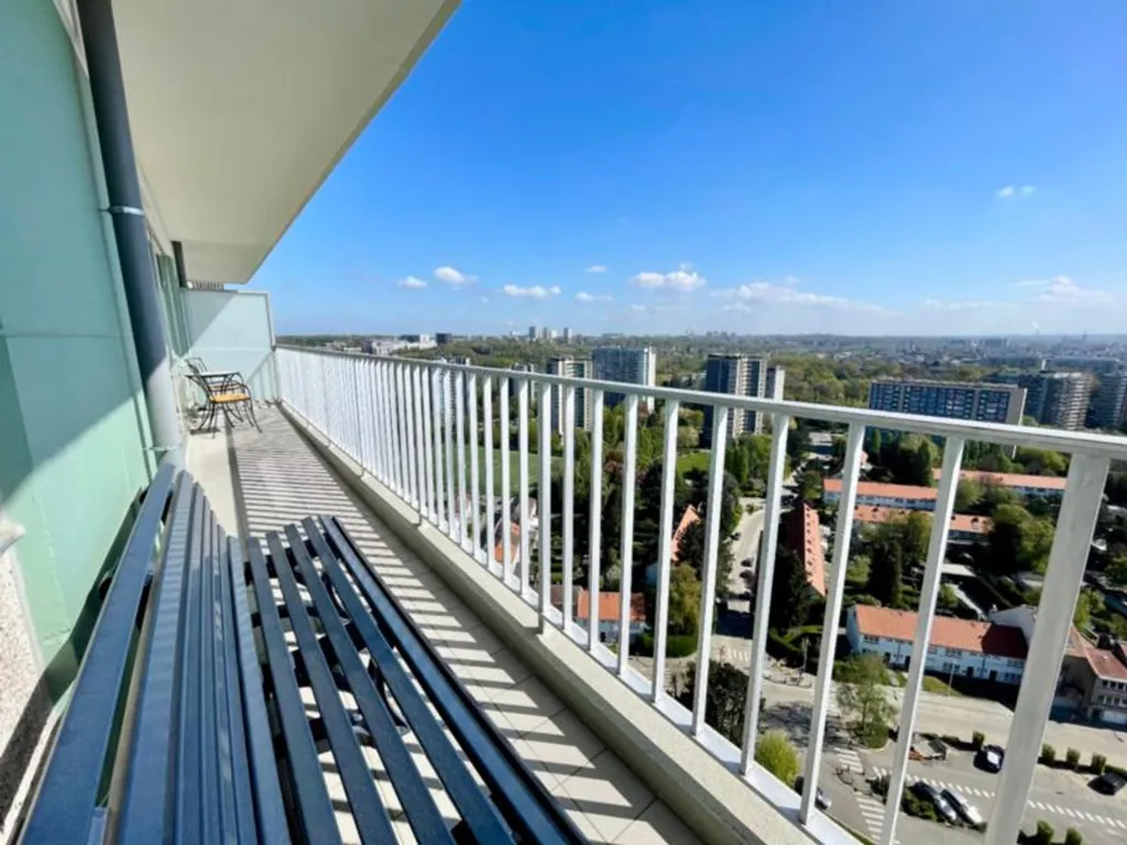Rõdu - Apartment with City View in Ganshoren