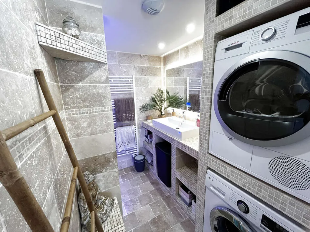 Lavanderia - Two Apartments with Garden in Vizille