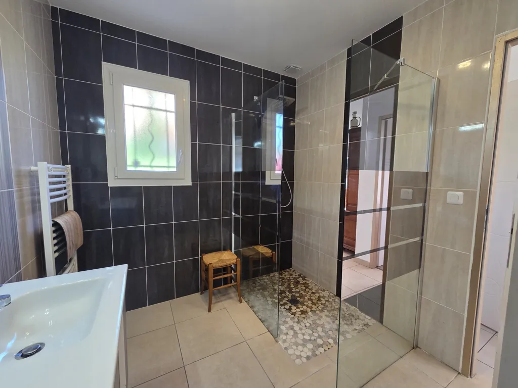 Bagni - Contemporary Villa with Pool View in Cébazan