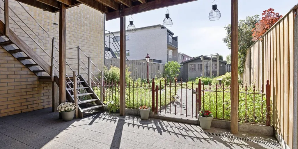 Aed - Instapklare Bel-etage in Stabroek