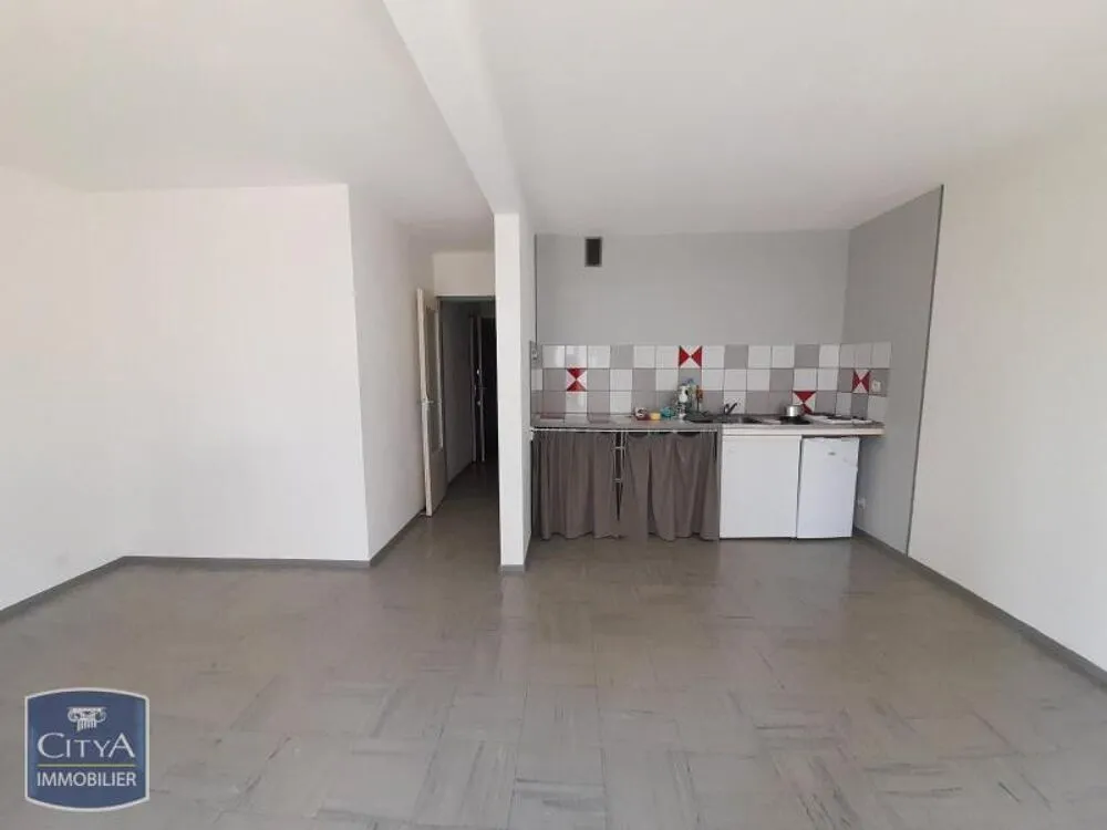 Köök - 1-Bed Apartment with Garage in Besançon