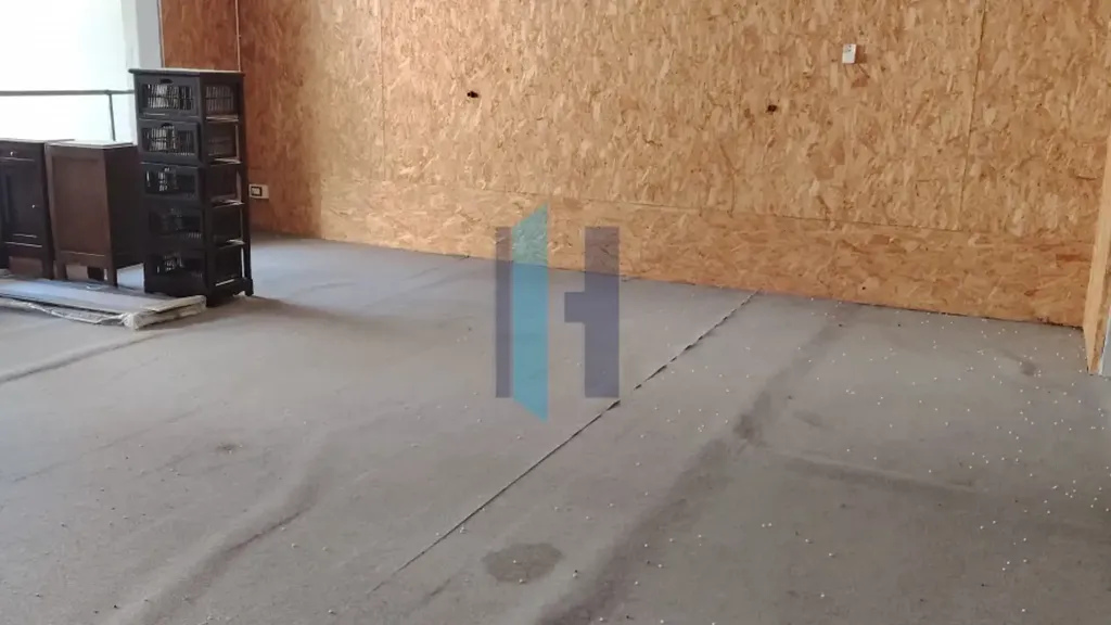 Garage - Rustico con doppia esposizione a Travagliato