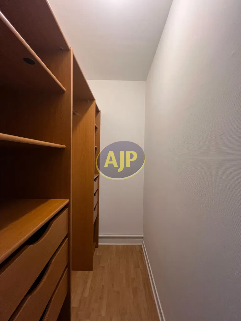 Pièces - Appartement avec balcon à Nantes