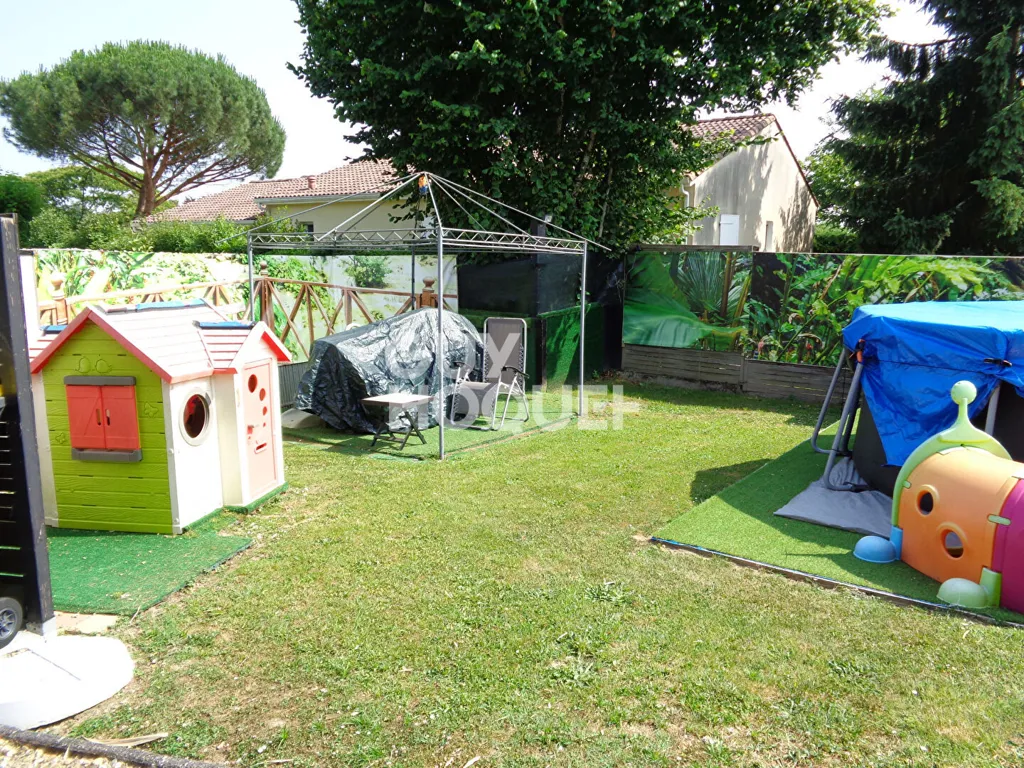 Garden - Ground Floor House with Solar Panels in Marmande