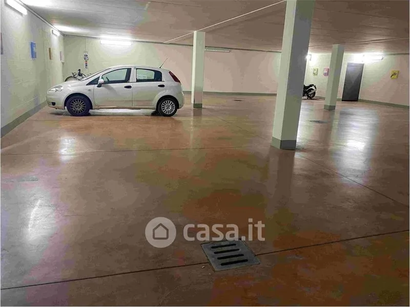Garaaž - Apartment with Balcony in Cenate Sotto