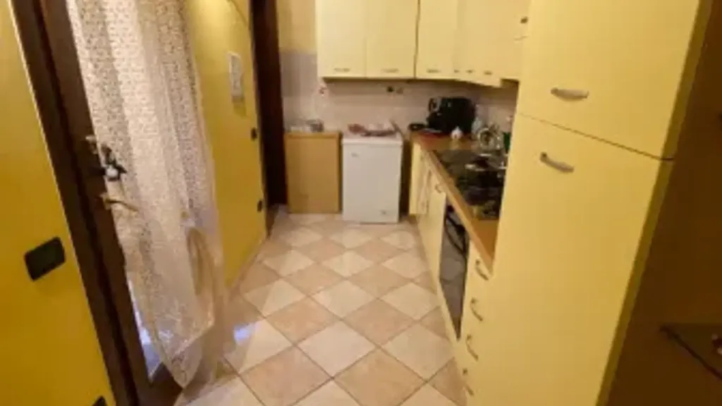 Köök - Rustic Trilocale with Balcony in Adria