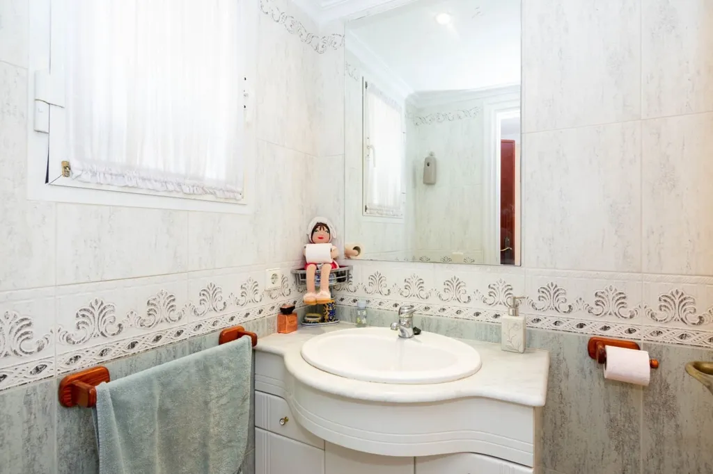 Bagni - Townhouse with Garden in Estepona