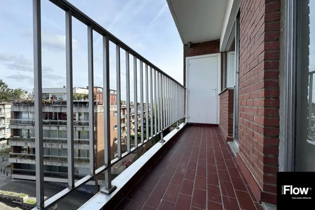 3 magamistoaga korter asukohas Molenbeek-Saint-Jean