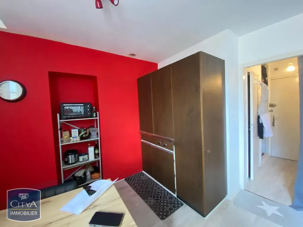 Cuisine - Appartement 1 Pièce dans le Centre Historique de Clermont-Ferrand