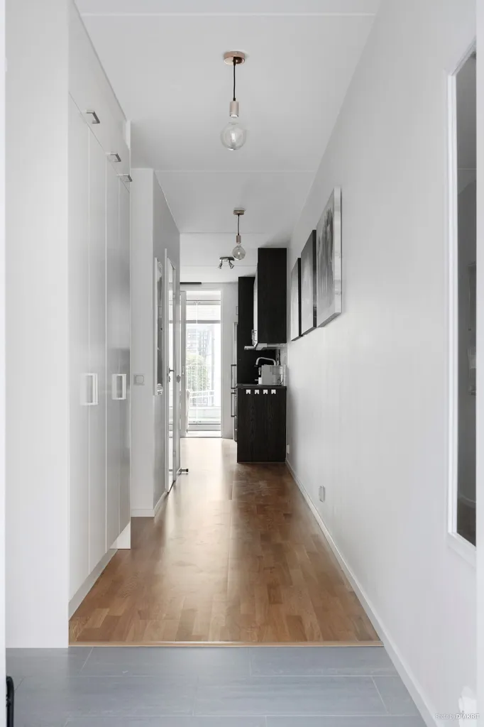 Entrée - Modern Flat with South-Facing Balcony in Nissastrand