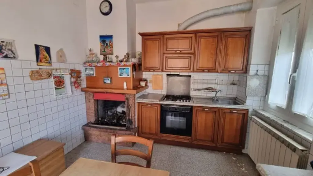 Cuisine - Apartment with Terraces in Loro Piceno