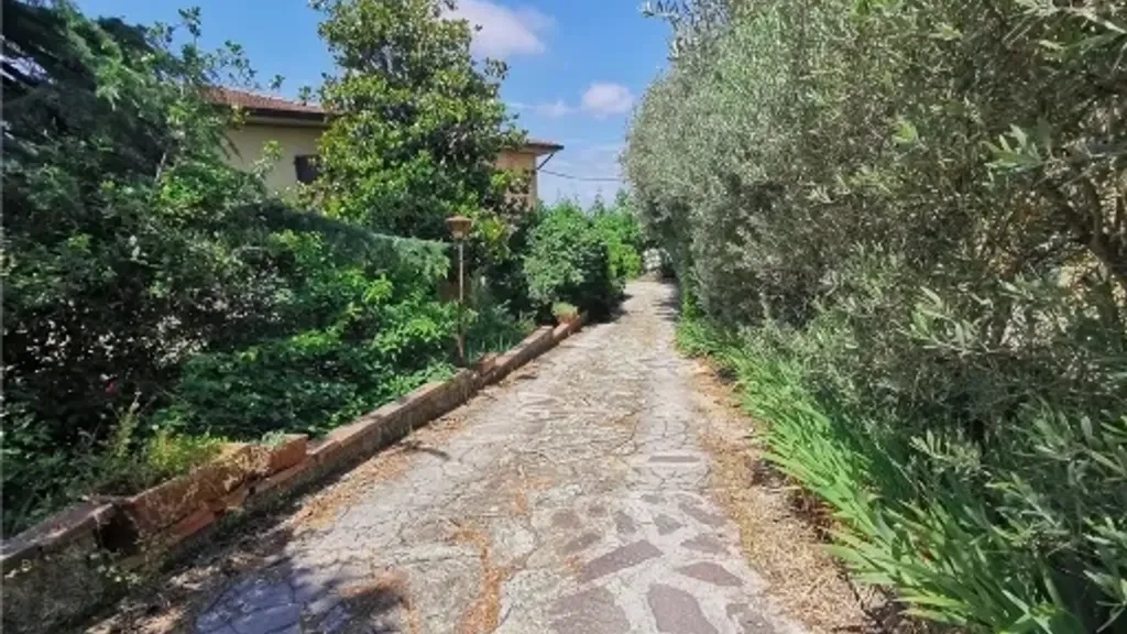 Extérieur - Triplex Villa with Garden in Montespertoli