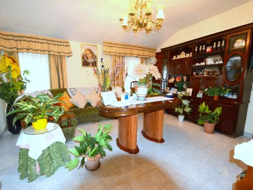 Séjour - Traditional Chalet with Historic Charm in Cáceres