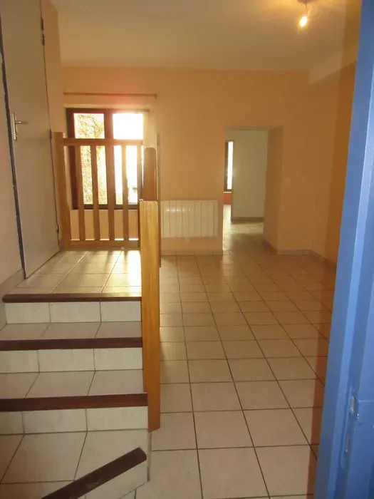 Esik - Flat with Interphone in Rodez