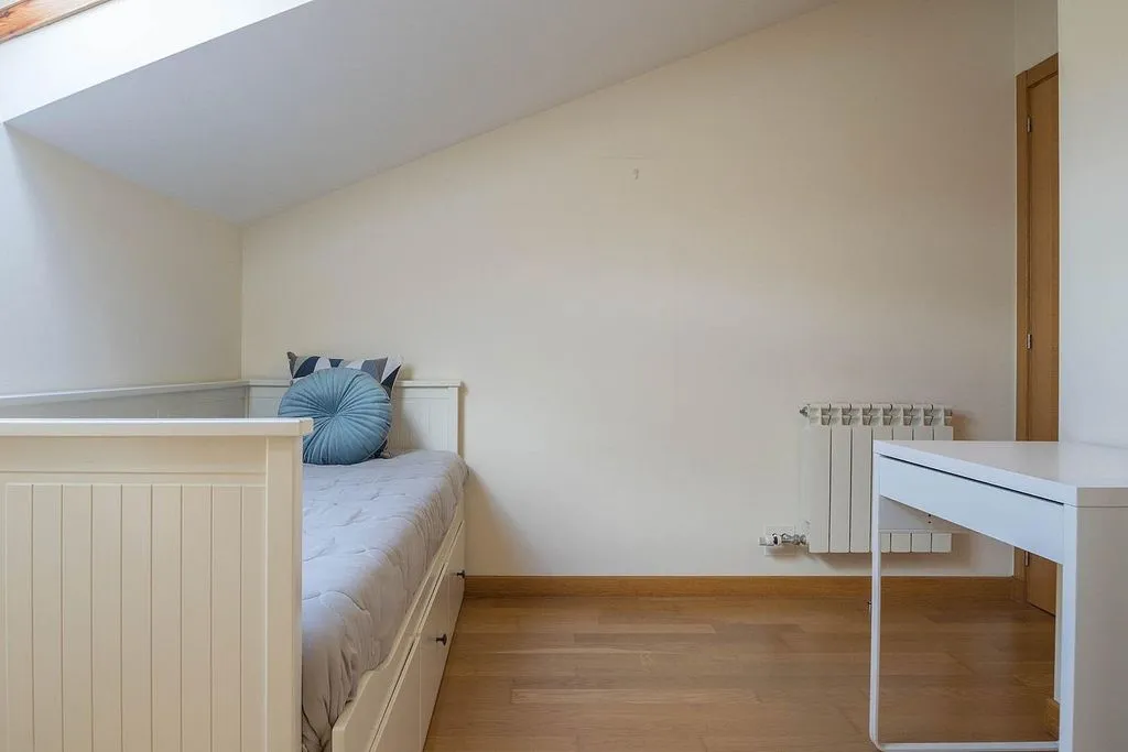 Chambres - T4 Apartment with Garage in Cambre