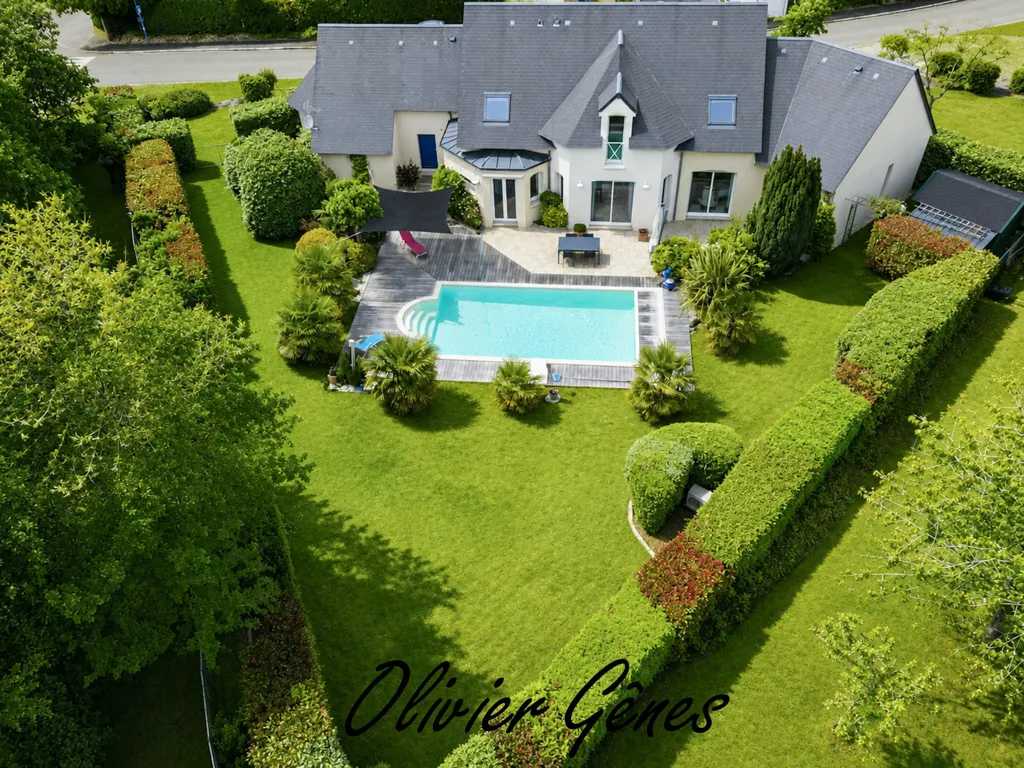 Õhuvaade - Family House with Pool in Trangé