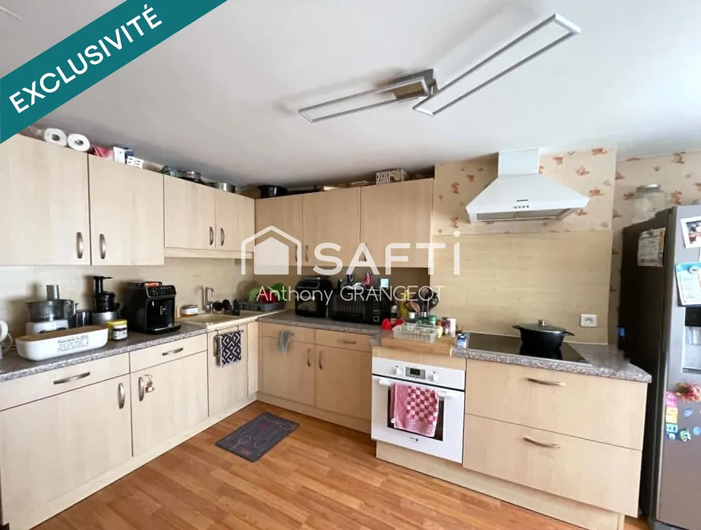 Kitchen - Townhouse with Garden in Jussey