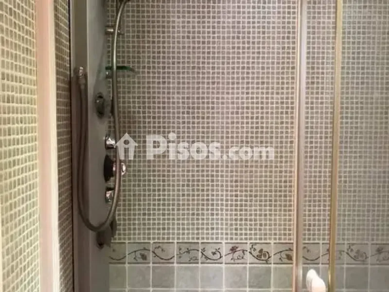 Vannitoad - Bright Apartment with Balcony in La Dreta de L'Eixample