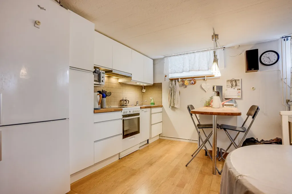 Cuisine - Two-Unit House with Central Location in Vännäs