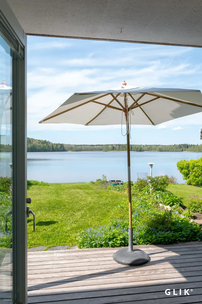 Terraza - Apartment with Lake View in Tohloppi, Tampere