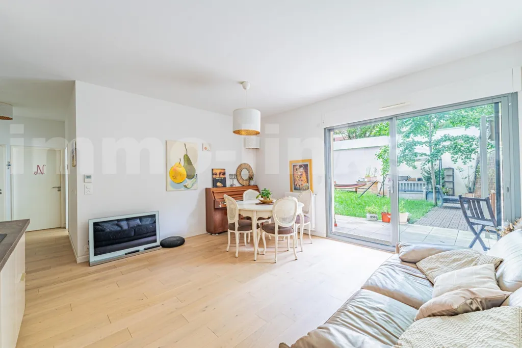 Elutuba - 4-Piece Flat with Garden in Charenton