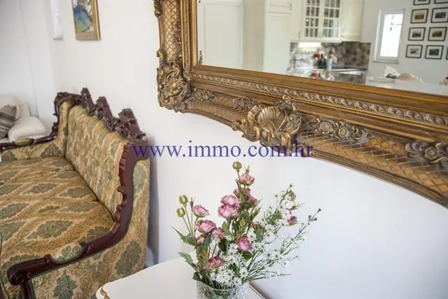 Elutuba - Villa with Pool near Trogir Beach
