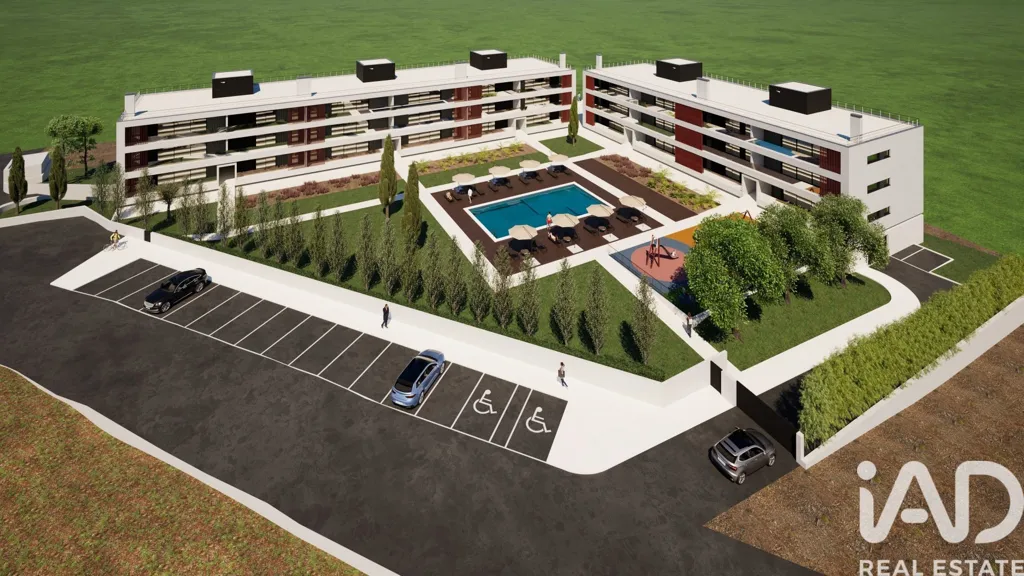 T3 Apartment in Condominium, Alcobaça