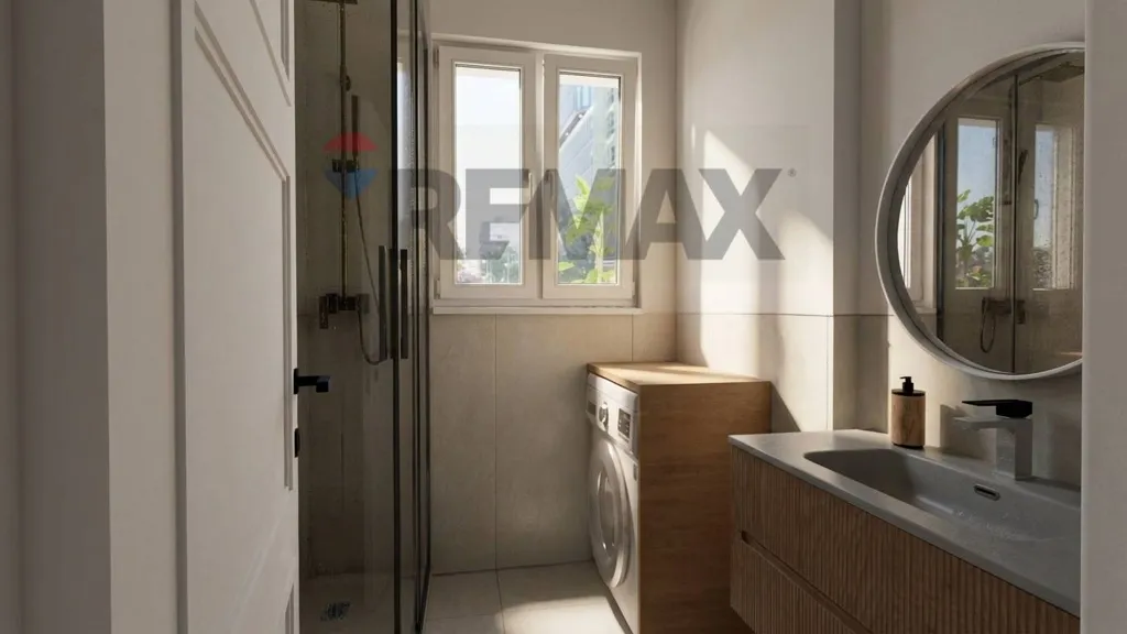 Salles de bain - Modernised Triplex with Terrace in Vigna Clara