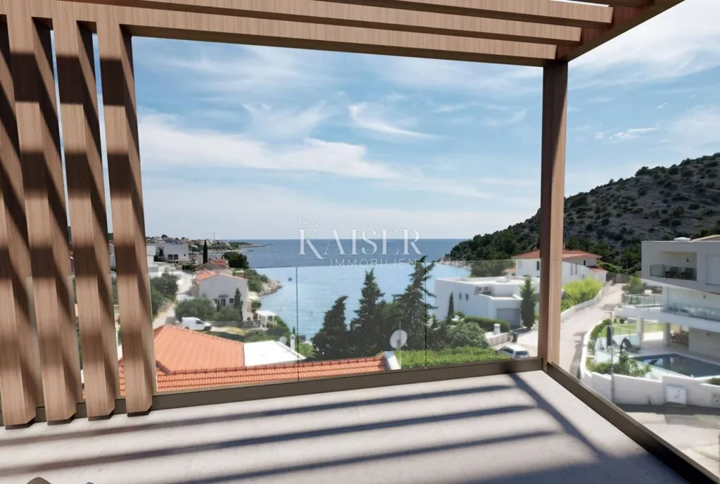 Rõdu - Modern Apartment with Sea View in Stivašnica
