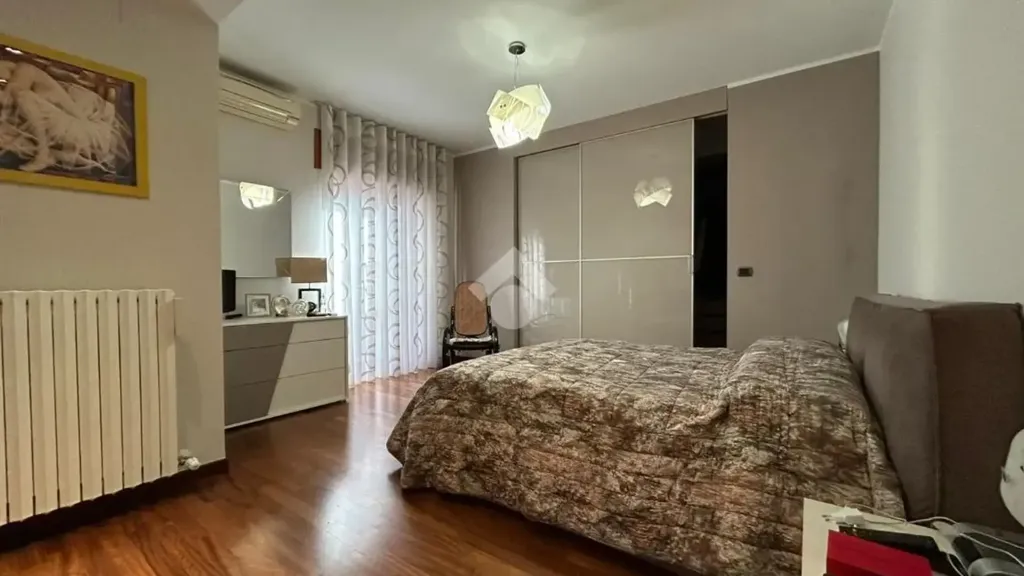Camere da letto - South-Facing Apartment with Balcony in Cosenza