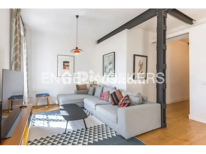 Séjour - Apartment with Balcony in Chamberí
